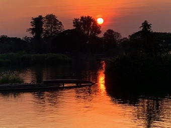 coucher de soleil au Laos