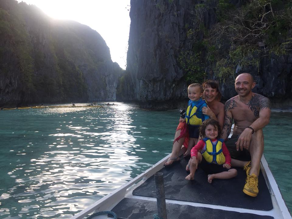 famille en voyage aux philippines