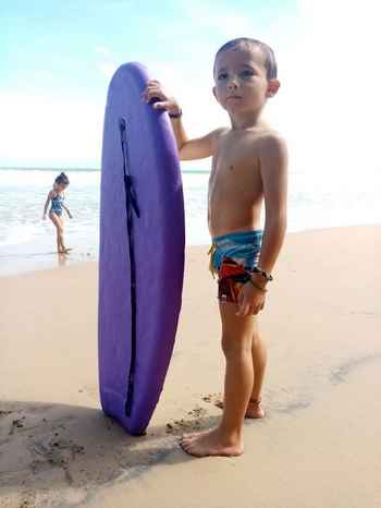 Leon surf au Sri Lanka